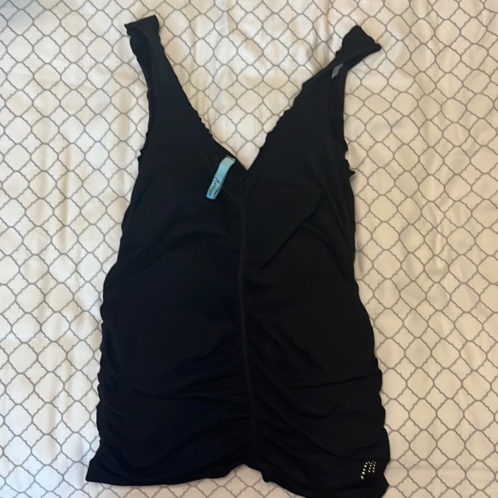 Stretch Black Top by Guess Marciano.